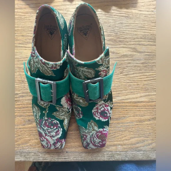 John Fluevog Super Fine Bishop W8 - Picture 1 of 5